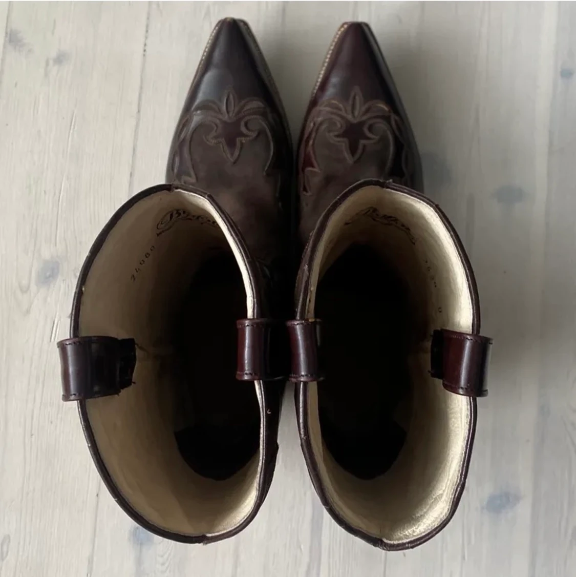 Buffalo Cowboy Boots - 90