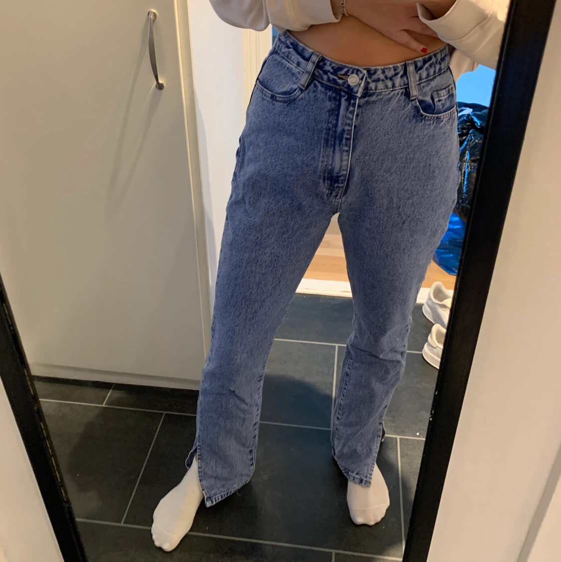 Snygga jeans med slit  - 90
