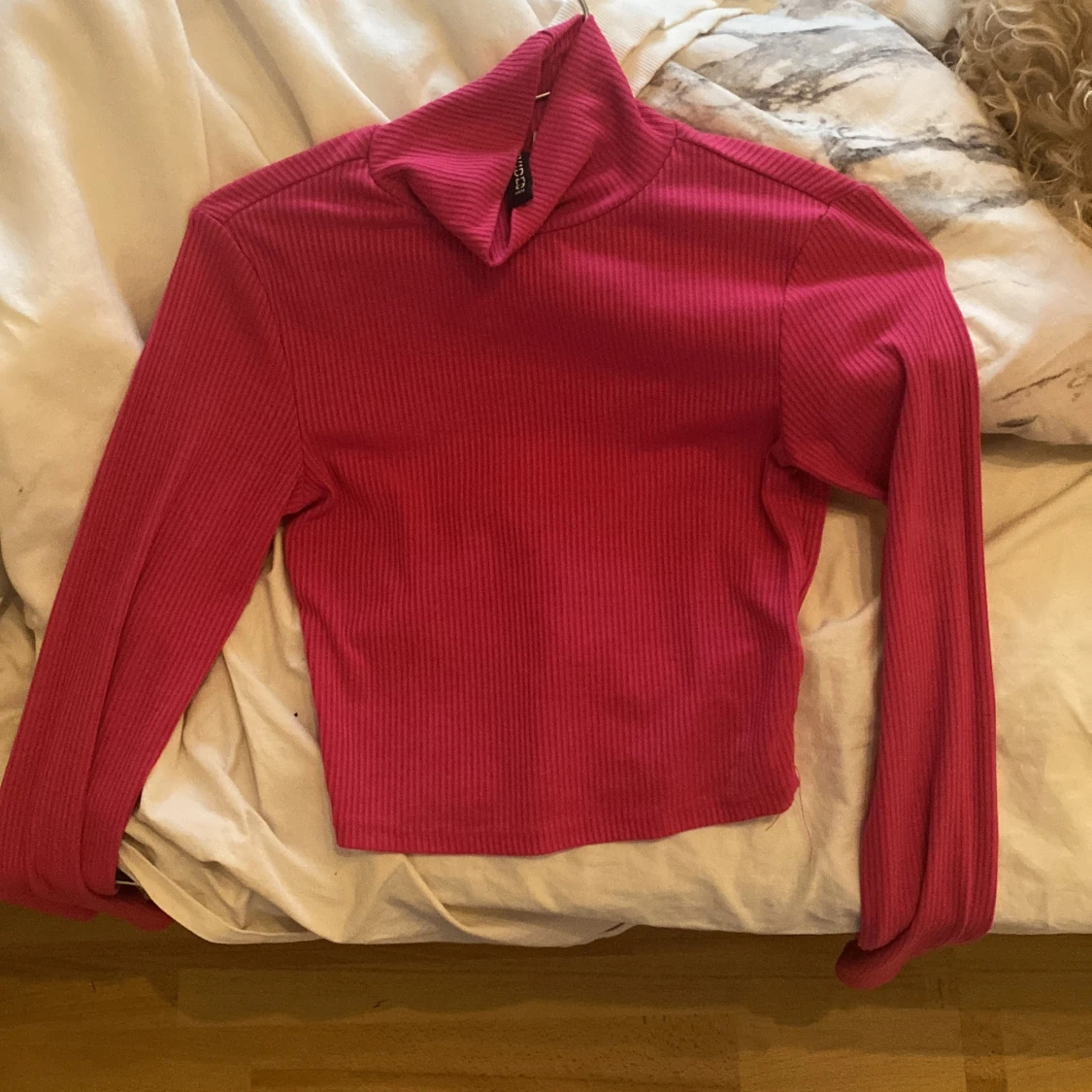 Neon rosa cropped topp  - 90