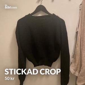 Stickad crop top, normal i storlek, bekväm 