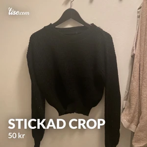 Stickad crop top  - Stickad crop top, normal i storlek, bekväm 