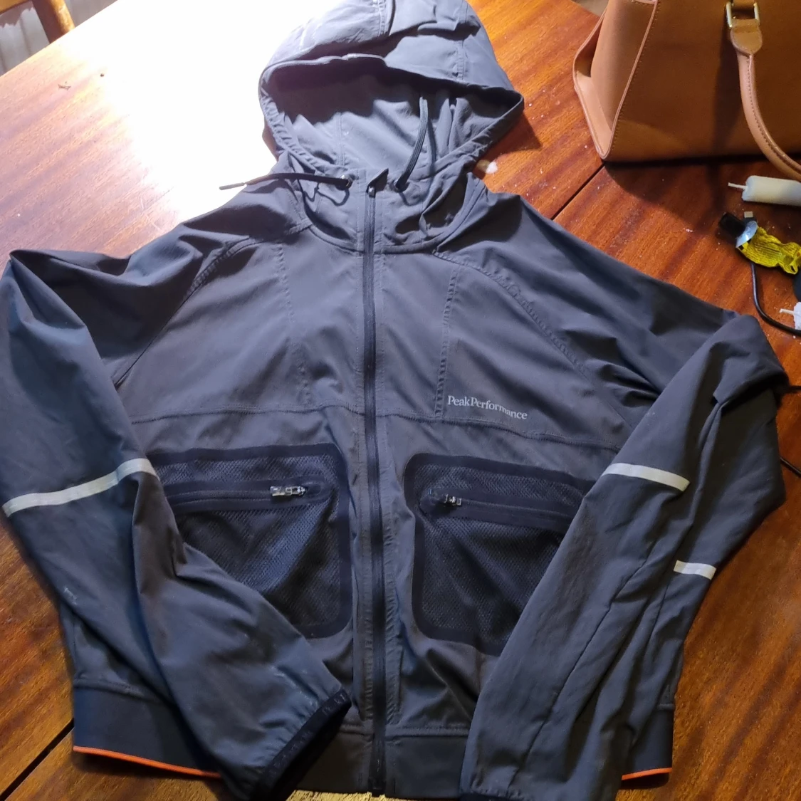 Peak vindjacka kort modell