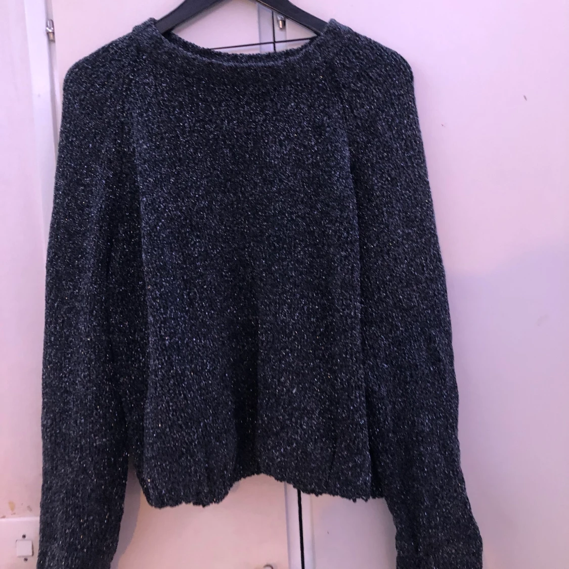 Grå glitter stickad tröja  - 90
