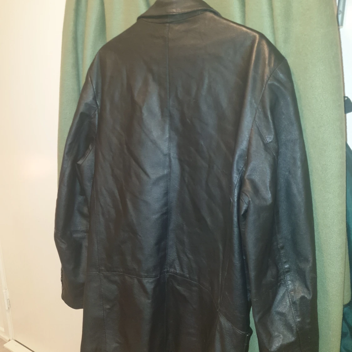 Skinnjacka   (murrey)  svart    stl: 48 - 91