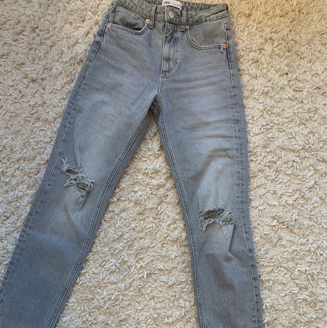 Gråa zara jeans 👖 
