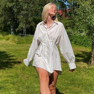 Skjortklänning  - Säljer min fina fina skjortklänning då jag köpt en ny! Strl S/M 🥰🥰🥰