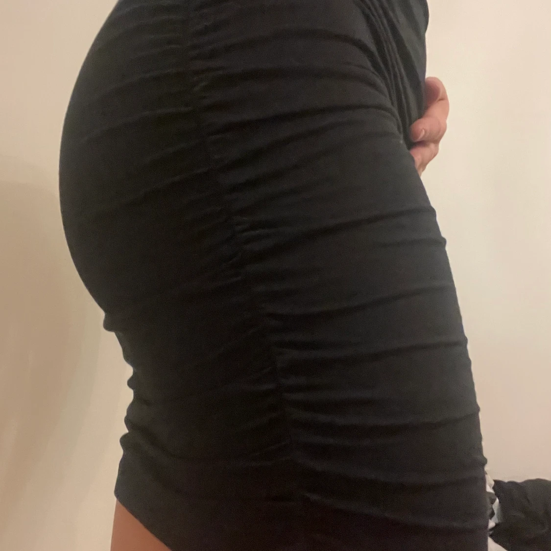 Tajt svart ribbad på sidan  - 91