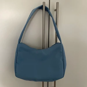 Blå väska - Helt oanvänd 