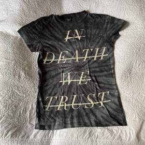 Drop dead tshirt från ca 2013/14, toppenskick! ✨