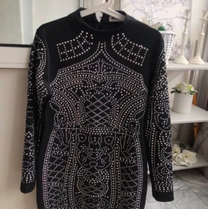 Paljettklänning från dm-retro  - Aldrig använd!