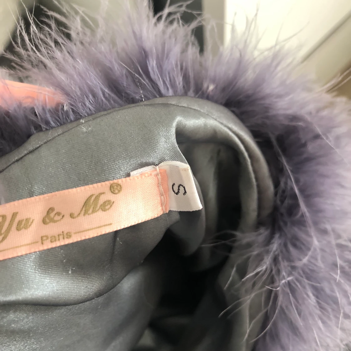 JACKA MED ÄKTA FJÄDRAR  - 91