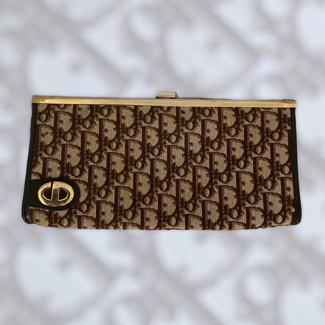 Dior monogram kuvertväska brun