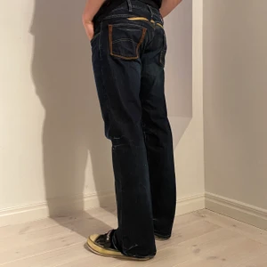 Vintage Armani jeans - Asfeta vintage bootcuts från Armani jeans, passar W31-32 och L33 ish. Bra skick!! Högsta bud just nu:  200kr + frakt