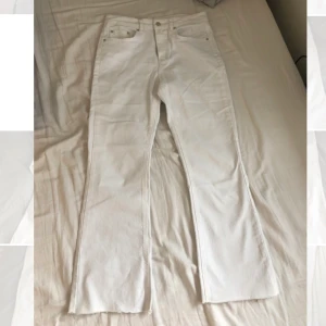 Vida vita jeans - Aldrig använda!