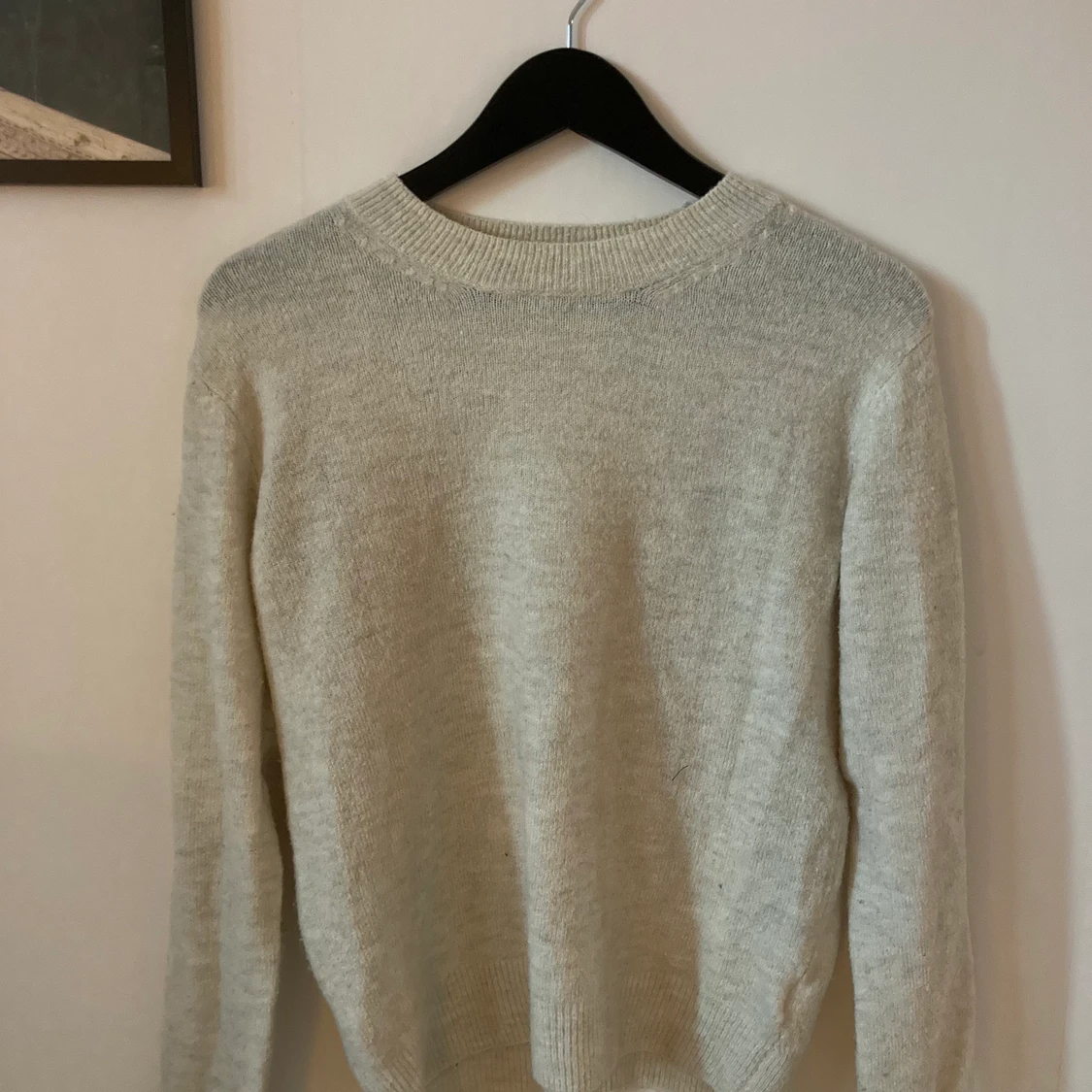 Krämvit stickad tröja  - 90