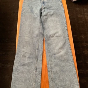 Zara jeans strlk 34 - Jeans från zara strlk 36. 