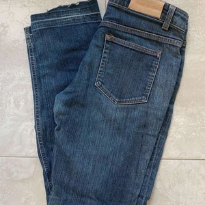 Blåa Acnejeans - Sänkt pris!!! Jättesnygga blåa Acnejeans i bra skick!