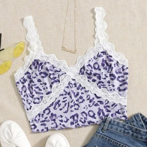 Topp - Gulligt linne/topp från SHEIN storlek S fint skick, skriv för egna bilder💓