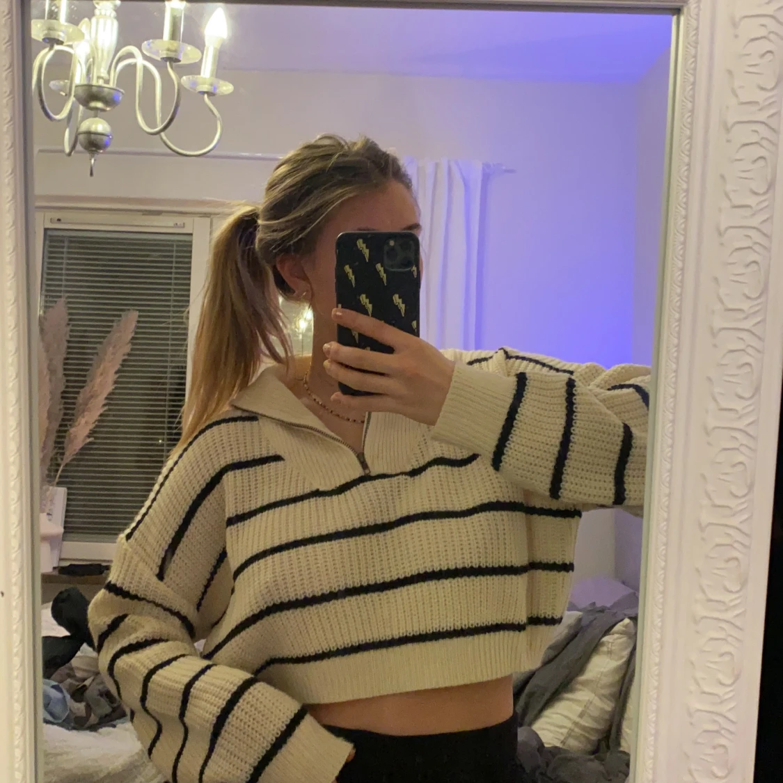 Stickad tröja med zipper