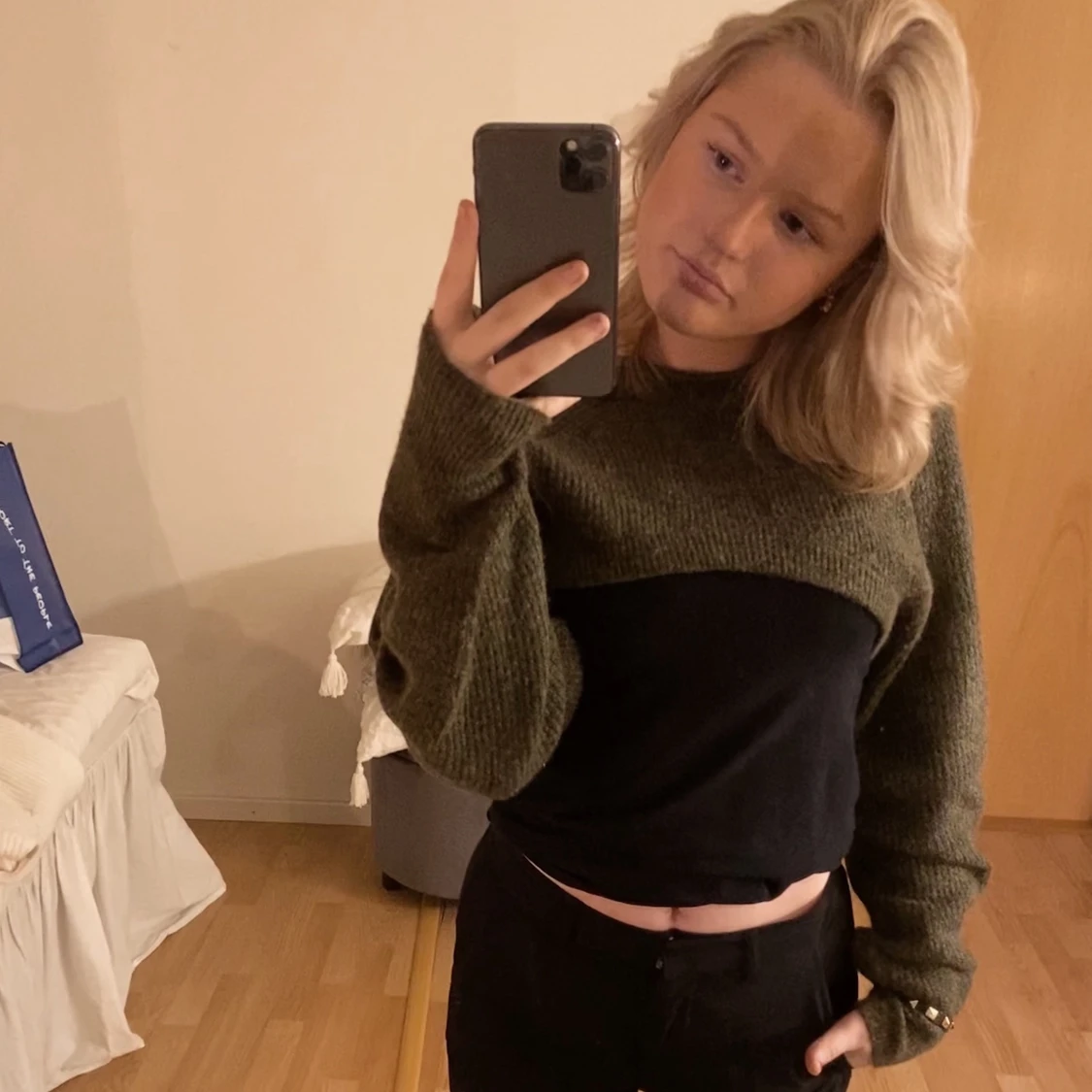 Intressekoll grön stickad