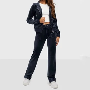 Juicy couture  - Säljer nu min juicy couture dress i färgen night sky som är stl xs/s, skriv vid intresse för mer information och bilder 💕 säljer inte delarna separata !!