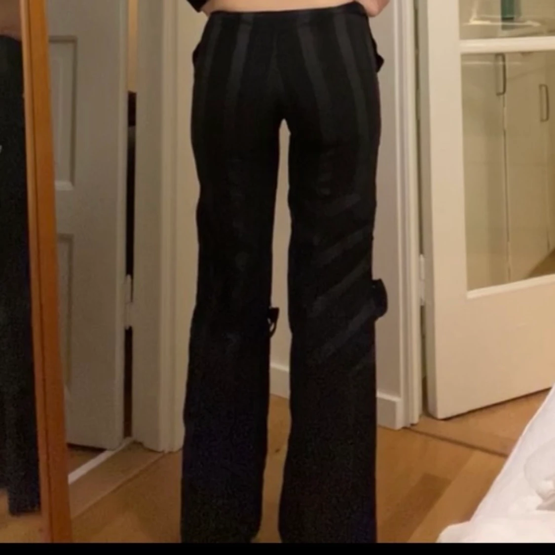 Svarta byxor  - 91