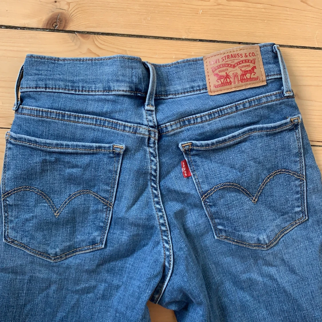 Levis jeans