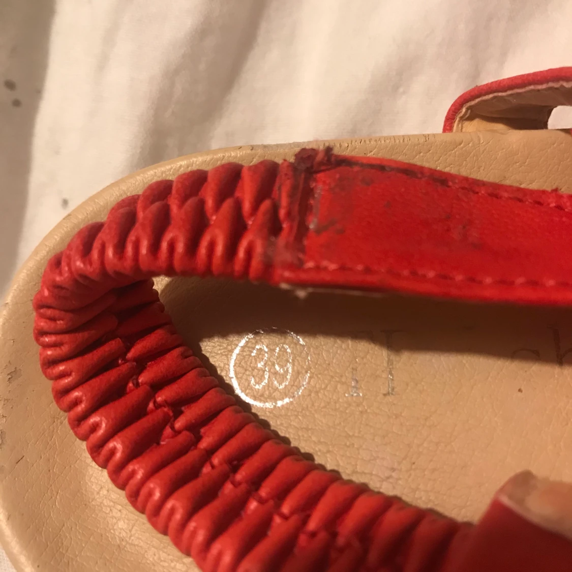 Sjuktfina sandaler - 90