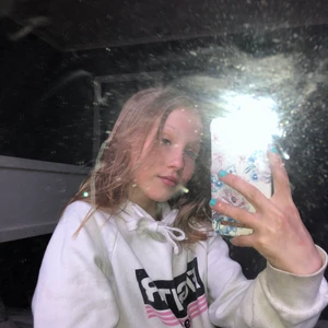 Hoodie - Jätte fin och har typ andvänt den 7 gånger typ