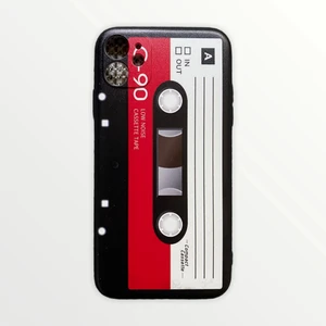 iPhone 11 retro mobilskal - Ett fint oanvänt mobilskal till iPhone 11. Frakt är 12 kr!