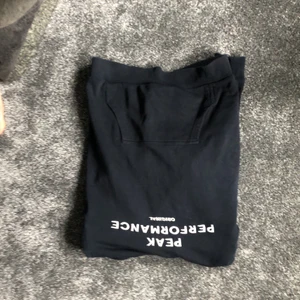 Hoodie - Skick 9/10 storlek 165 isch 