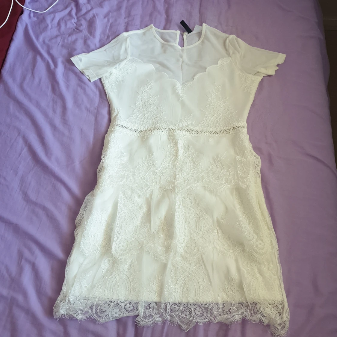 Vit klänning HM storlek 40 men mer som storlek S