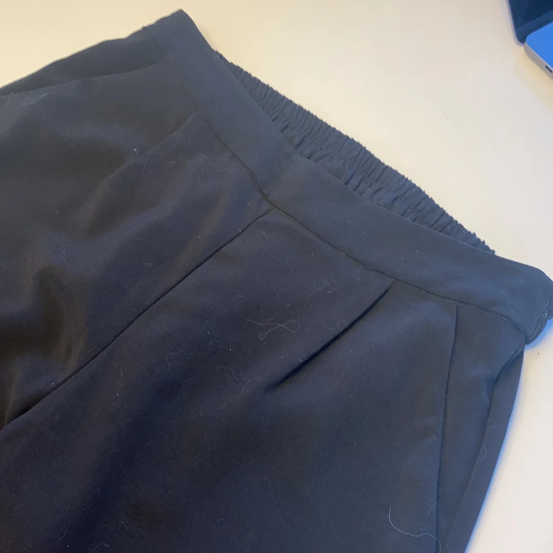 Utsvängda byxor  - 90