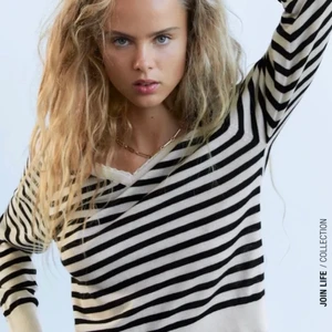 Randig tröja - Jätte fin slutsåld tröja från zara. Kommer inte till användning längre💕