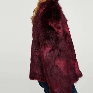 Fuskpäls - Fuskpäls från Mango, oanvänd! Superfin till lite 70-talsstil eller som statementjacka. Passar XS-S.