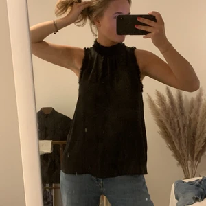 Kortärmad blus - Festlig topp fina detaljer