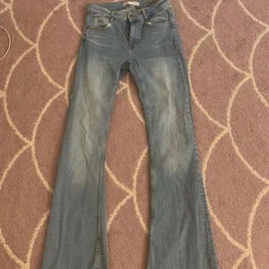 Bootcut jeans blå - Bra skick 
