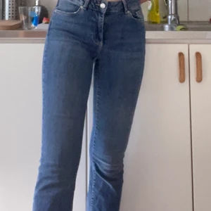Denim jeans  - Blåa denim jeans från Vero Moda. Storlek 34. Använda ett par gånger. Bra skick. 