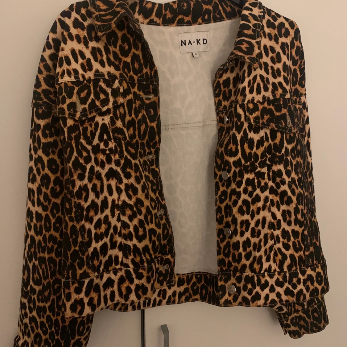 Jeansjacka leopard - 90