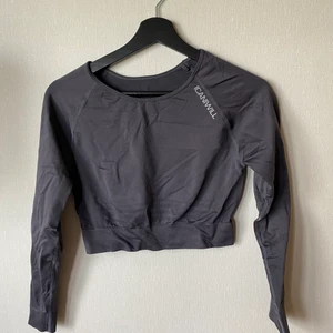 ICANIWILL tränings topp 🖤 - ICANIWILL träningstopp, aldrig använd endast provad. Grå. Endast swish 🖤