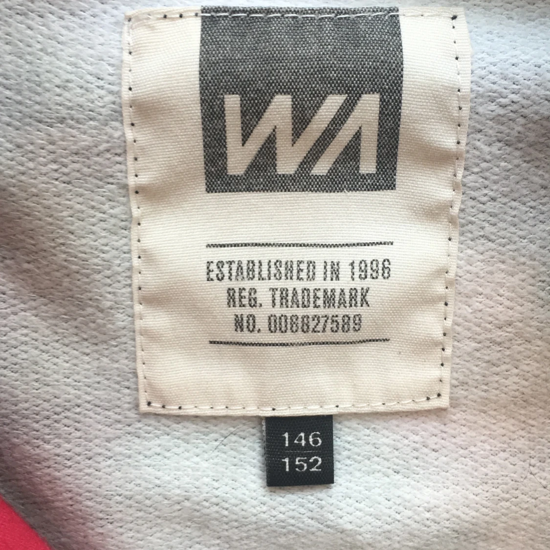 Färgglad flise. - 91