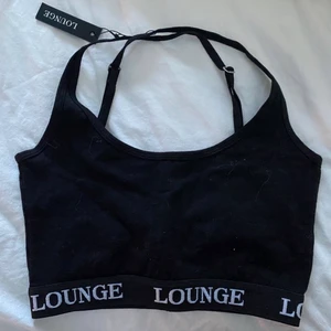 Bralett från Loungeunderwear i storlek XS - Bralett från Loungeunderwear i storlek XS! Aldrig använd, endast testad! 