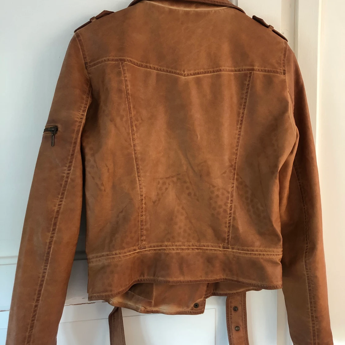 Skinnjacka brun (ej äkta skinn) från Zara, strl L - 90