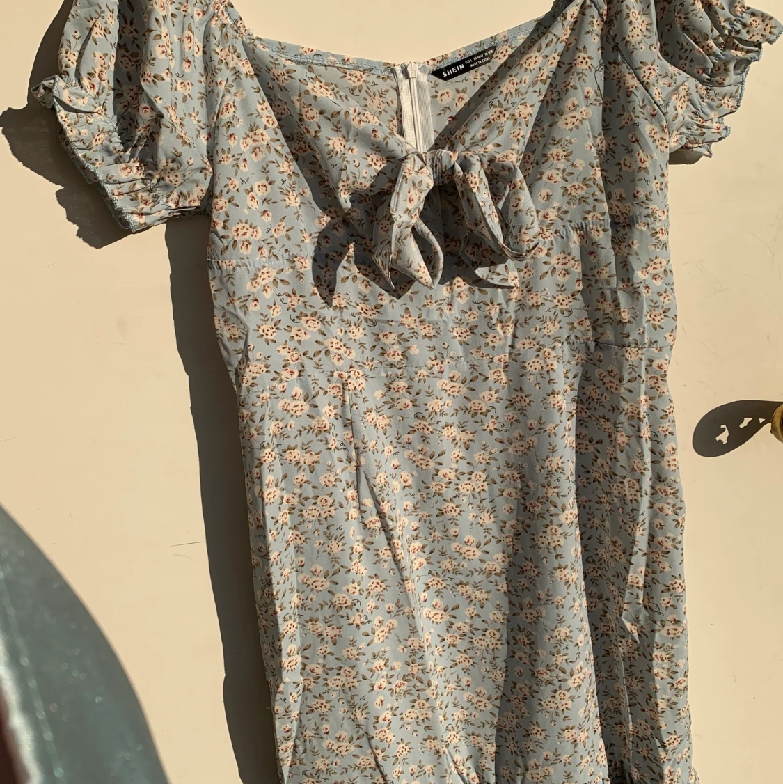 Blommig klänning - 90