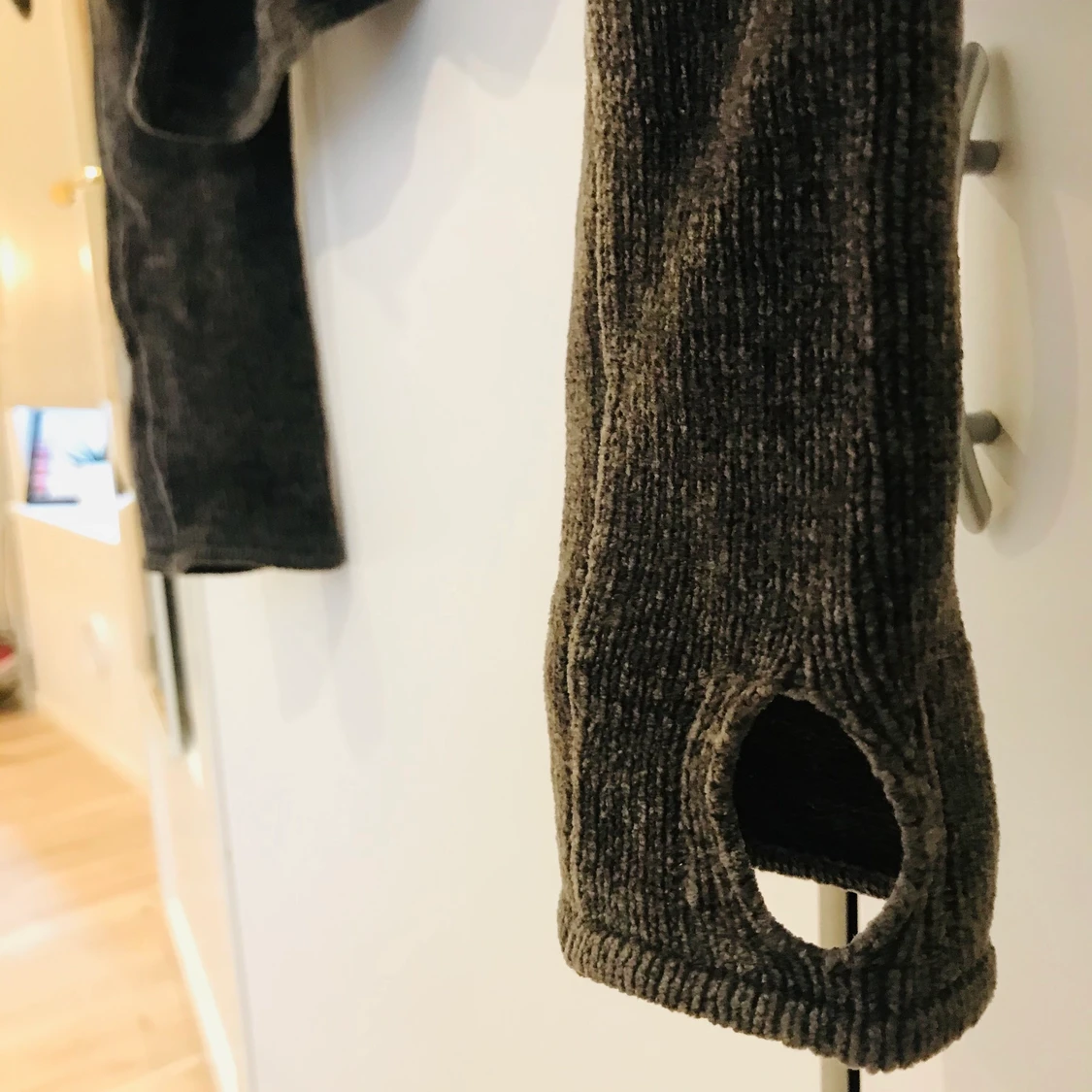 Stickad med luva - 90