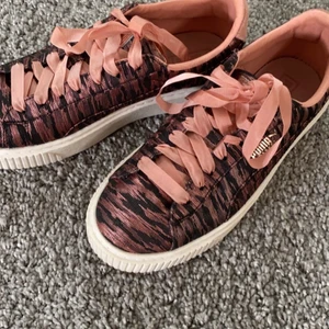 Puma skor  - Säljer dessa super söta puma skor