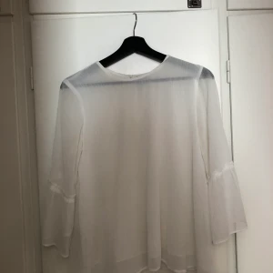 Gina Tricot blus - Hyfsat oanvänd fin blus från Gina tricot! 