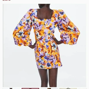 Blommig klänning med puffärm från Zara - En somrig kort klänning med härliga puffärmar.