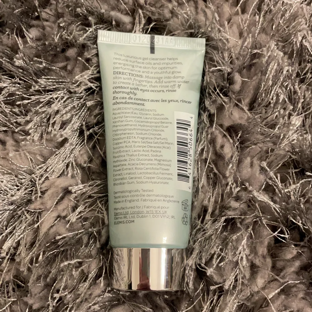 Elemis pro collagen energising marine cleanser i 30 ml, värde runt 600-800 kr, helt oöppnad 💕. Övrigt.