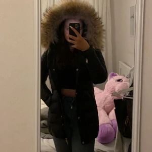 Rock and blue jacka - Jacka i bra skick med äkta päls (nypris 3500kr)